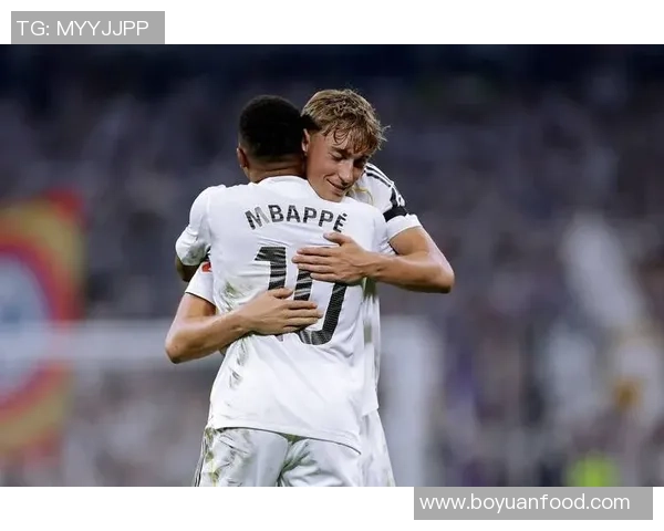 皇马今晚迎战姆巴佩力争20球飞翼复出首发阵容揭晓